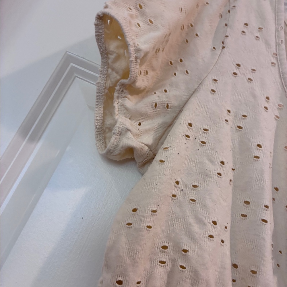 Arizona Butter Yellow Eyelet Tie-Front Scoop Neck Peplum Smocked Waist Crop - Picture 6 of 7